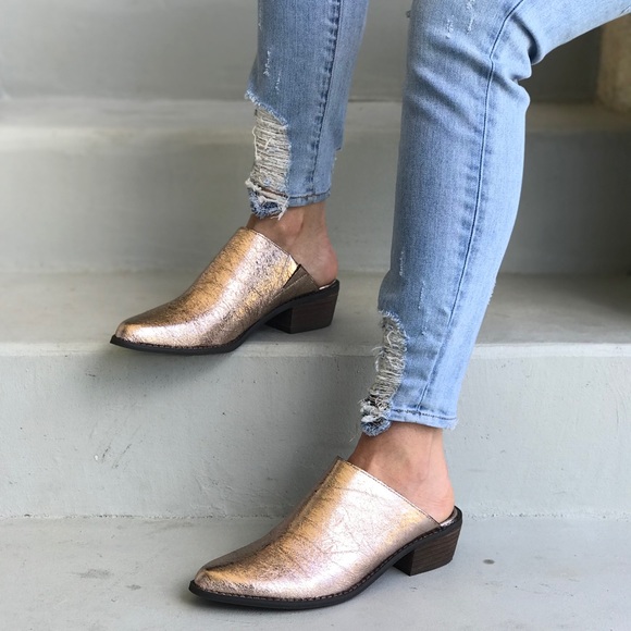 Moonstruck Rose Gold Rustic Mule Clog Block Heel - Picture 3 of 8